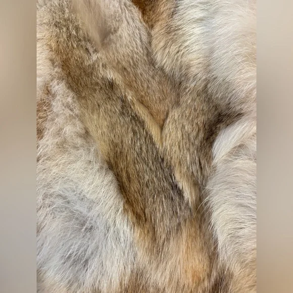 Rare Michael Kors Pieced Coyote Patchwork Vest Genuine Fur Cream Gold Beige Sz M - Picture 12 of 16